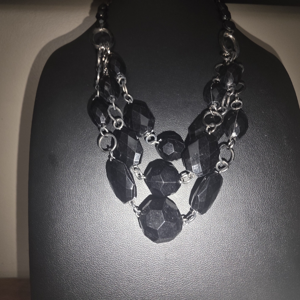 Elegant Black and Silver Necklace
